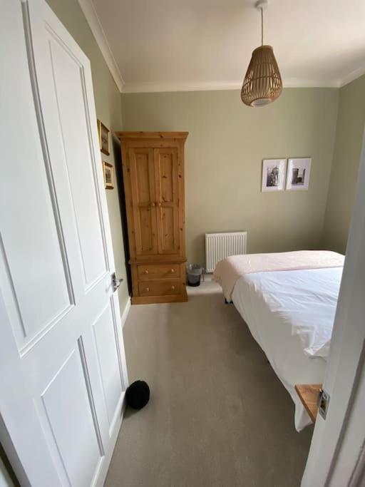Sea Biscuit Cottage, Scarborough Bagian luar foto