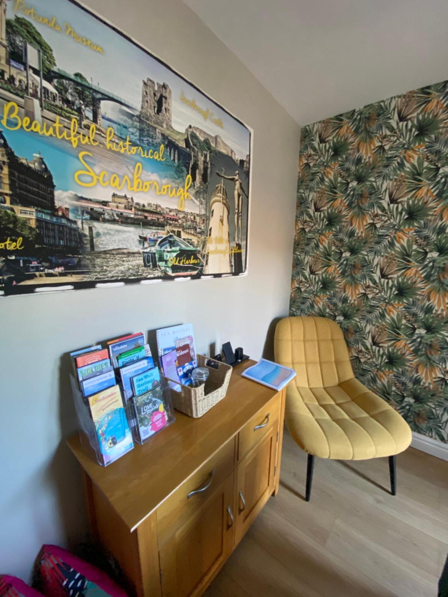 Sea Biscuit Cottage, Scarborough Bagian luar foto